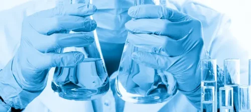 Productos químicos para el tratamiento del agua Foto Productos químicos para el tratamiento del agua Foto